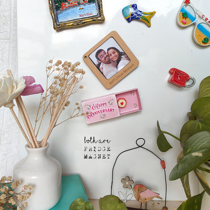 Anniversary Gifts With Miniature Cake