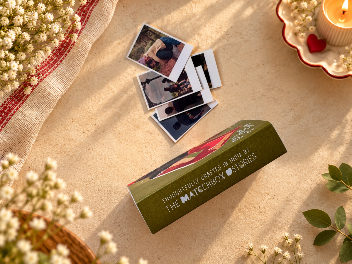 Romantic Love Story in a Matchbook – Set of 10 Mini Polaroid Photo Love Gift